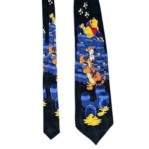 Vintage Disney Pooh and Tigger silk tie
